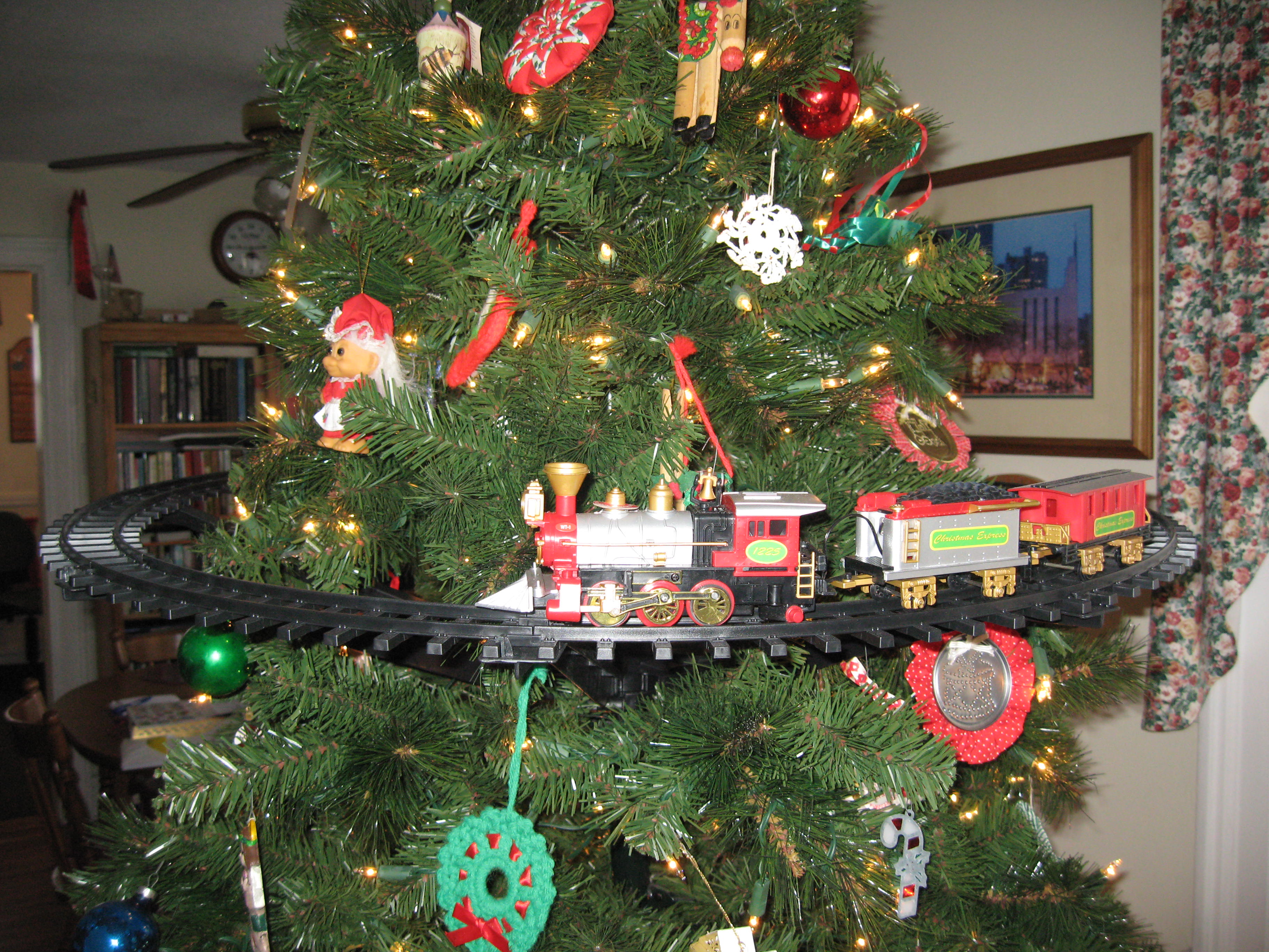 mounted christmas tree train set